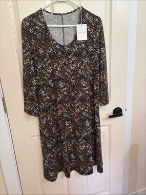 Garnet Hill Black Floral Long-Sleeve Scoop Dress